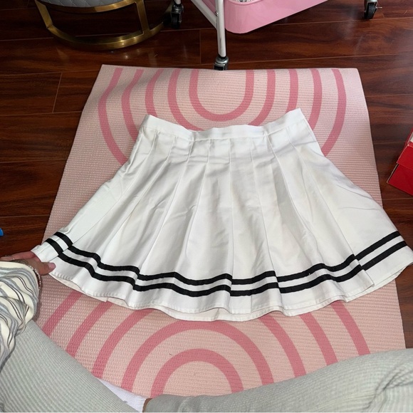 Forever 21 White Skater Skirt with Black Stripes - Picture 3 of 11